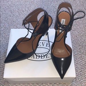 NEVER WORN Steve Madden Strappy Black Leather Heel